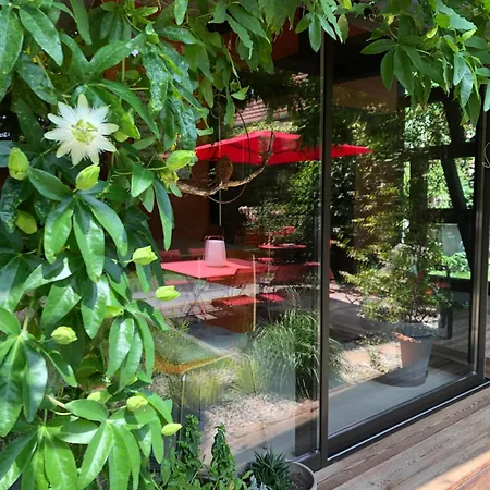 Le ベッド・アンド・ブレックファスト 3*