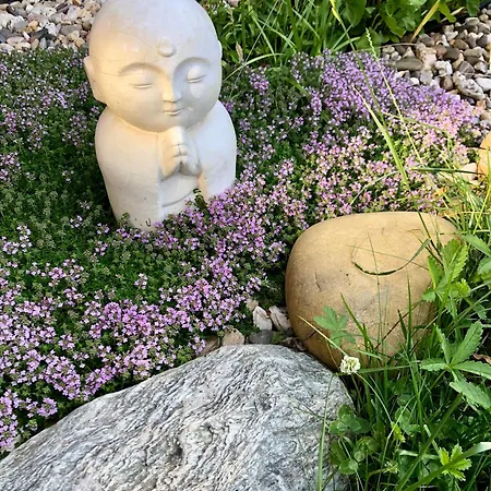 Le ベッド・アンド・ブレックファスト 3*